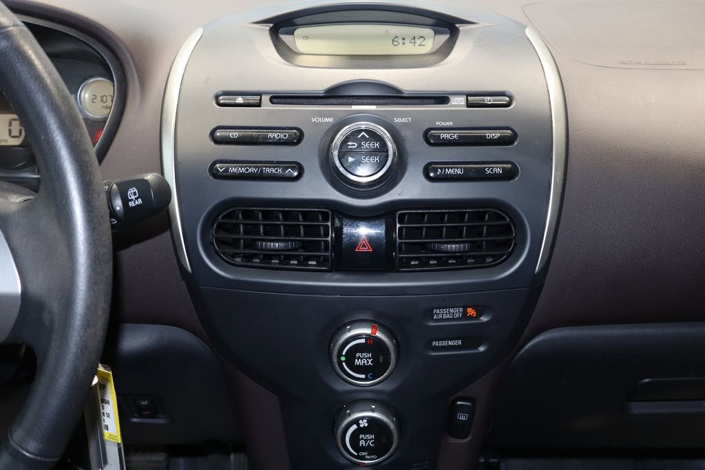 Used 2012 Mitsubishi i SE image 23