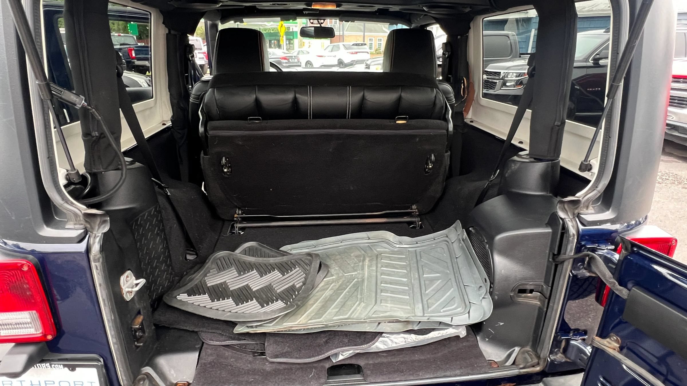 Used 2013 Jeep Wrangler Rubicon w/ Dual Top Group AWD/4WD image 22