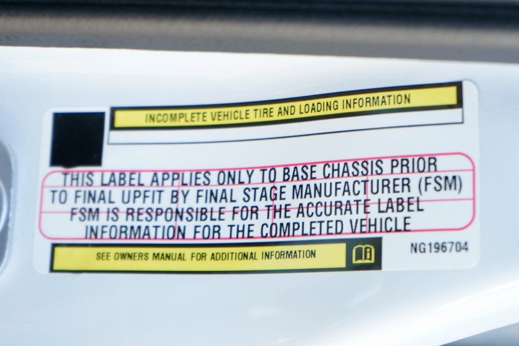 Used 2022 RAM 5500 Tradesman w/ Chrome Appearance Group image 54