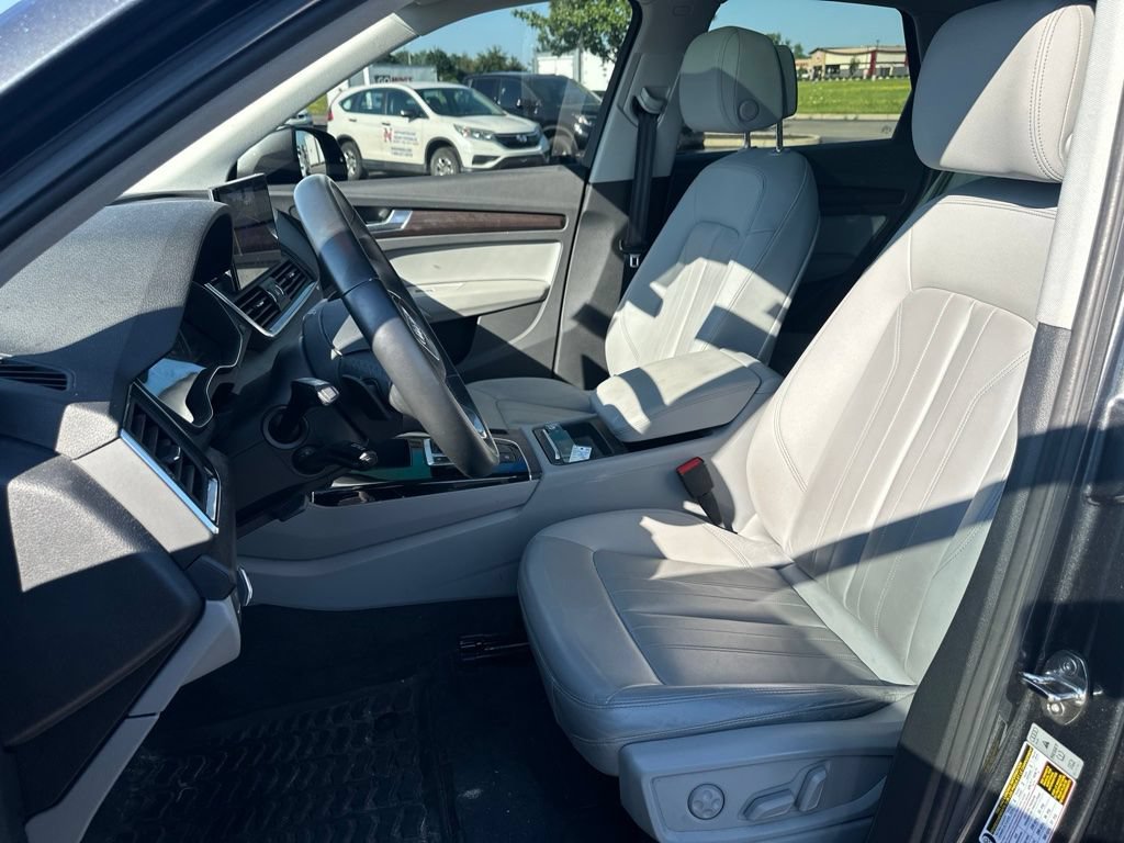 Used 2022 Audi Q5 2.0T Premium AWD/4WD image 16