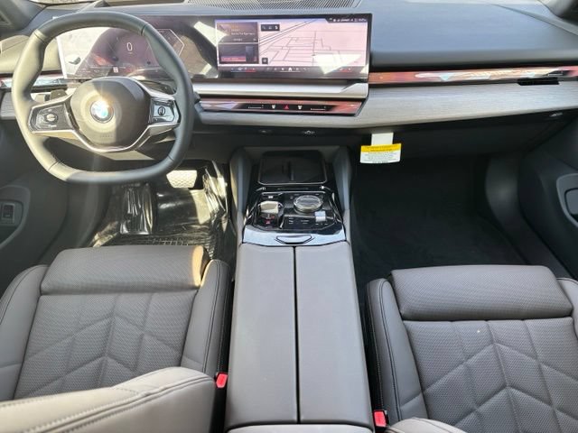 New 2027 BMW 530i xDrive w/ Premium Package AWD/4WD image 18