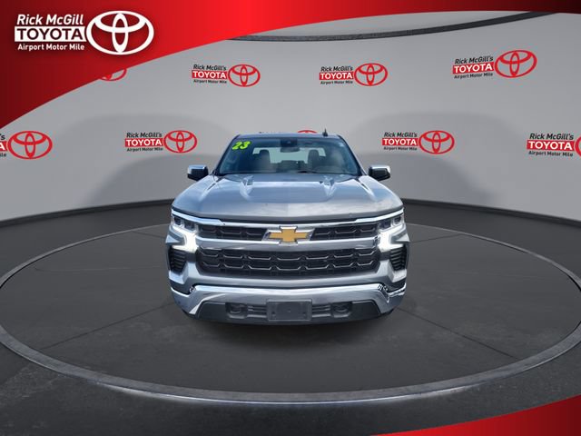 Used 2023 Chevrolet Silverado 1500 LT AWD/4WD image 3