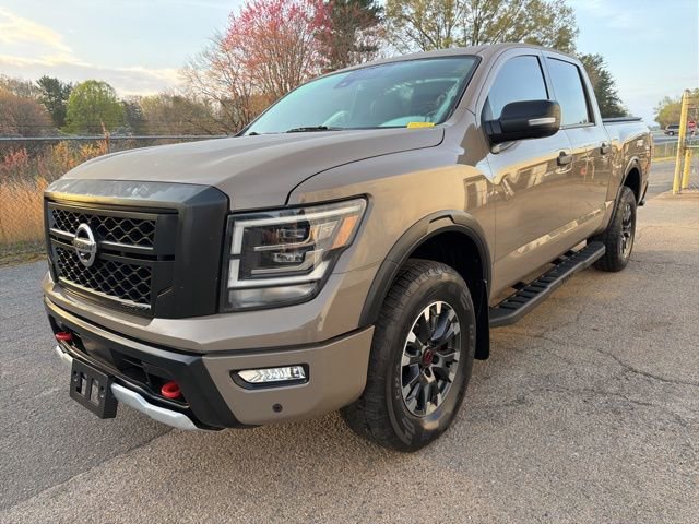 Used 2023 Nissan Titan PRO-4X w/ Pro-4x Convenience Package image 6