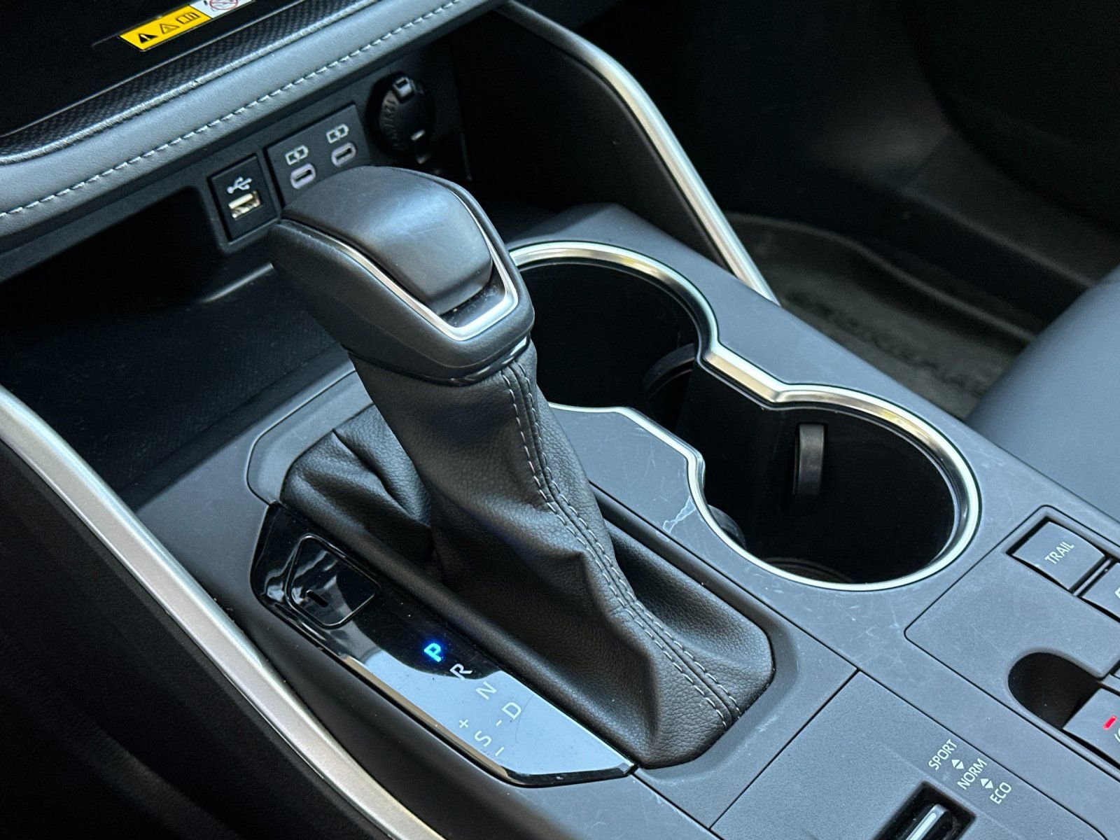 Used 2025 Toyota Highlander XLE AWD/4WD image 21