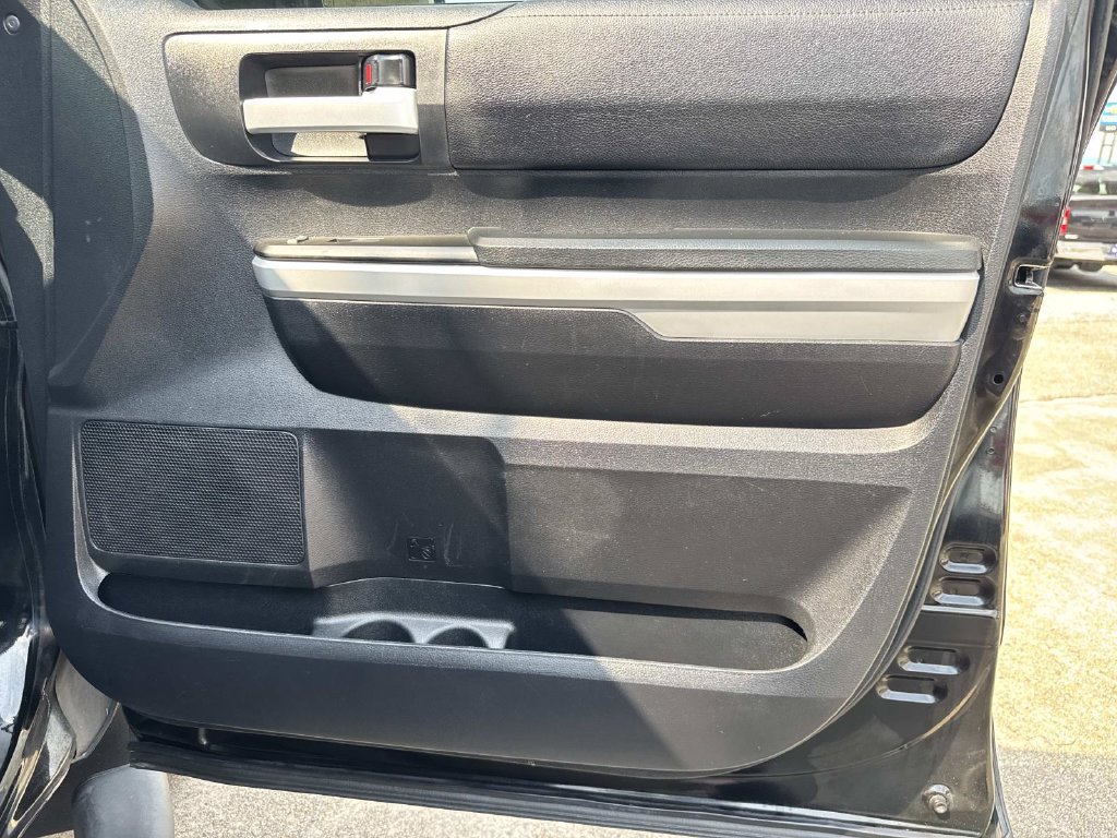 Used 2019 Toyota Tundra SR5 w/ SR5 Upgrade Package AWD/4WD image 15