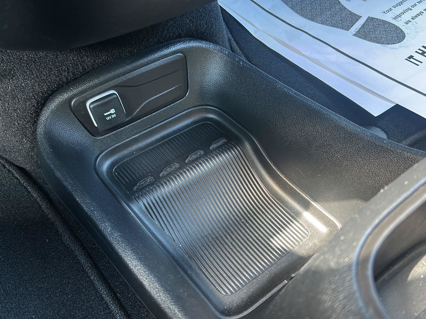 Used 2025 Chrysler Pacifica Select FWD image 28