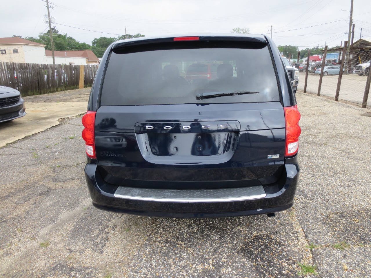 Used 2012 Dodge Grand Caravan SE FWD image 5