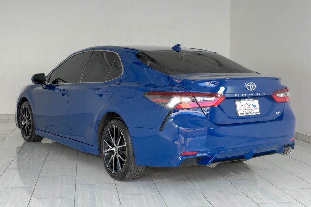 Used 2024 Toyota Camry SE FWD image 8