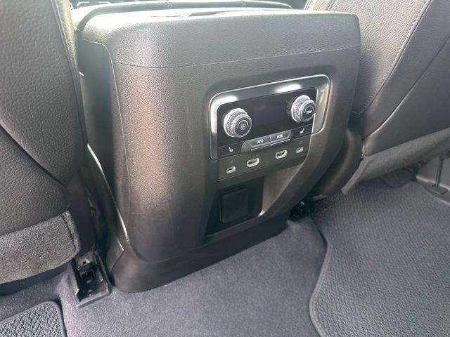 Used 2023 GMC Yukon Denali w/ Denali Reserve Package image 28