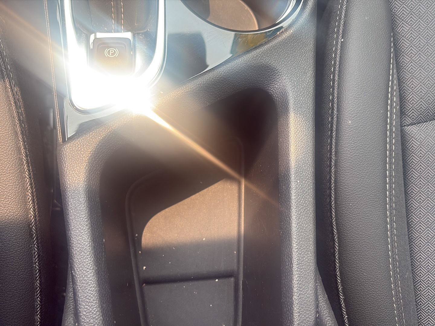 Certified 2024 Buick Encore GX Preferred FWD image 18