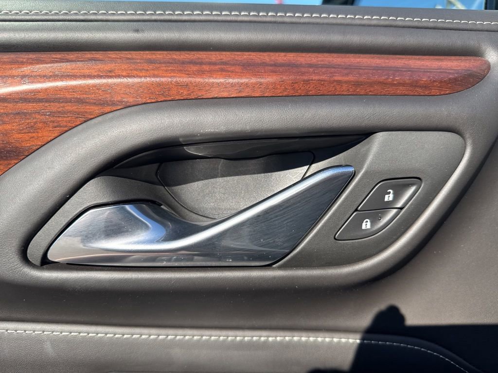 Used 2024 GMC Yukon Denali Ultimate image 12