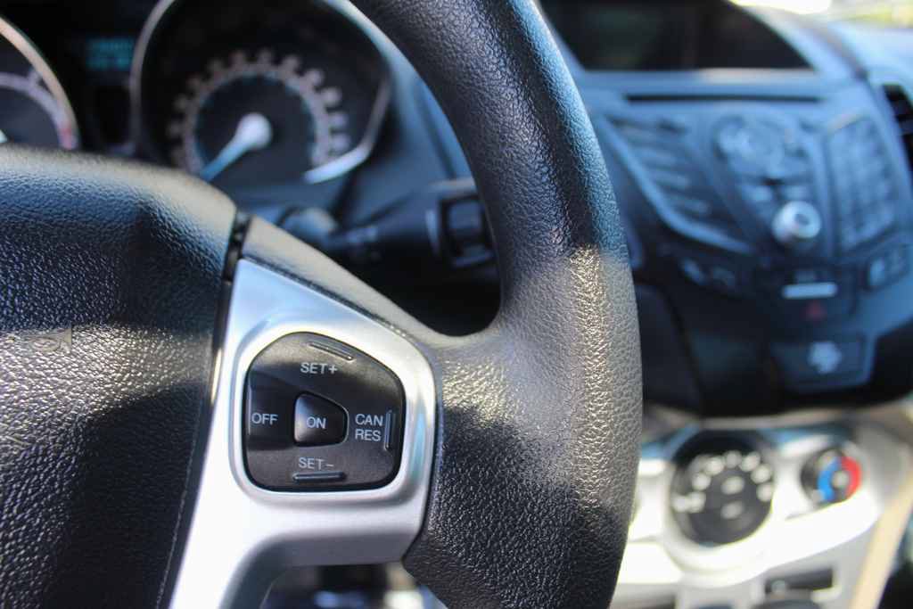 Used 2018 Ford Fiesta SE FWD image 18