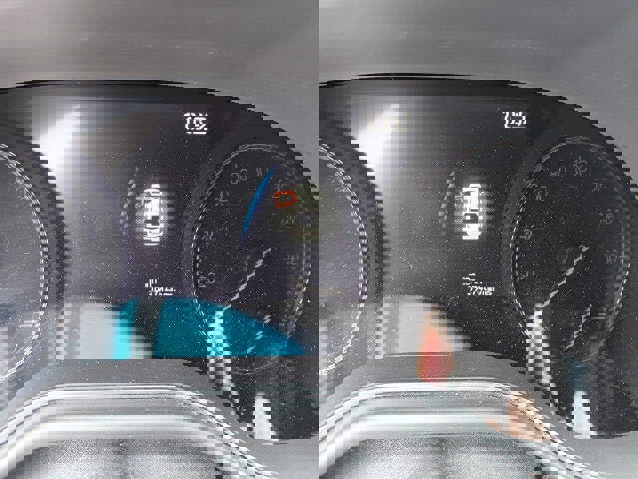 Used 2020 Toyota Avalon Limited image 7