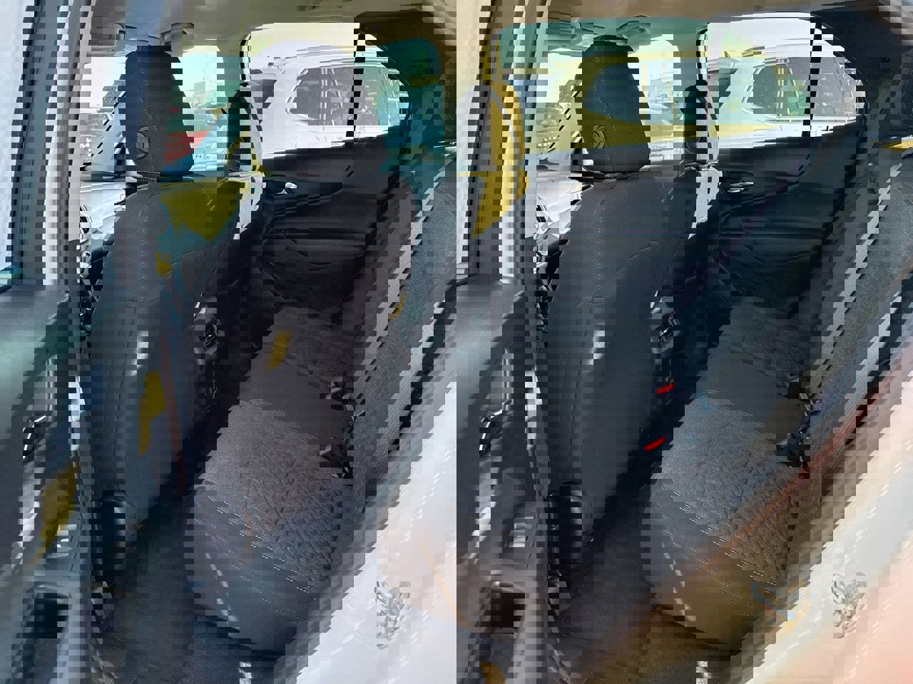 Used 2024 Chevrolet Equinox LT image 11