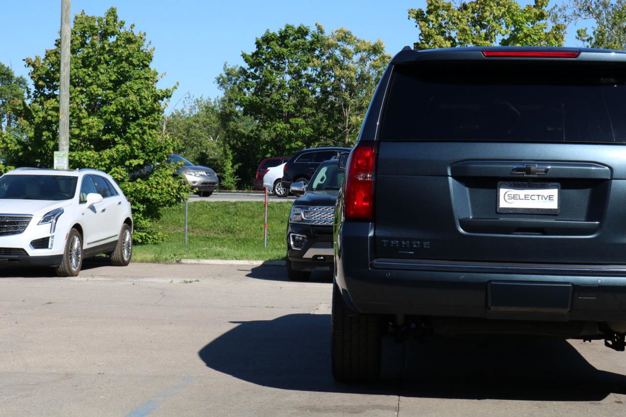 Used 2019 Chevrolet Tahoe Premier AWD/4WD image 12