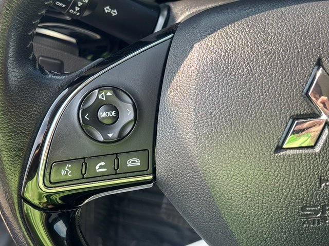 Used 2020 Mitsubishi Outlander SE FWD image 19