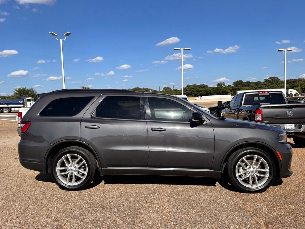 Used 2024 Dodge Durango GT RWD image 4