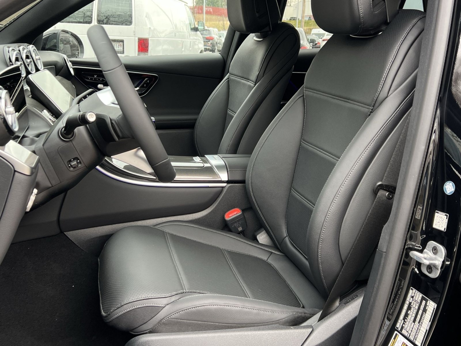 Used 2026 Mercedes-Benz GLC 300 4MATIC image 11