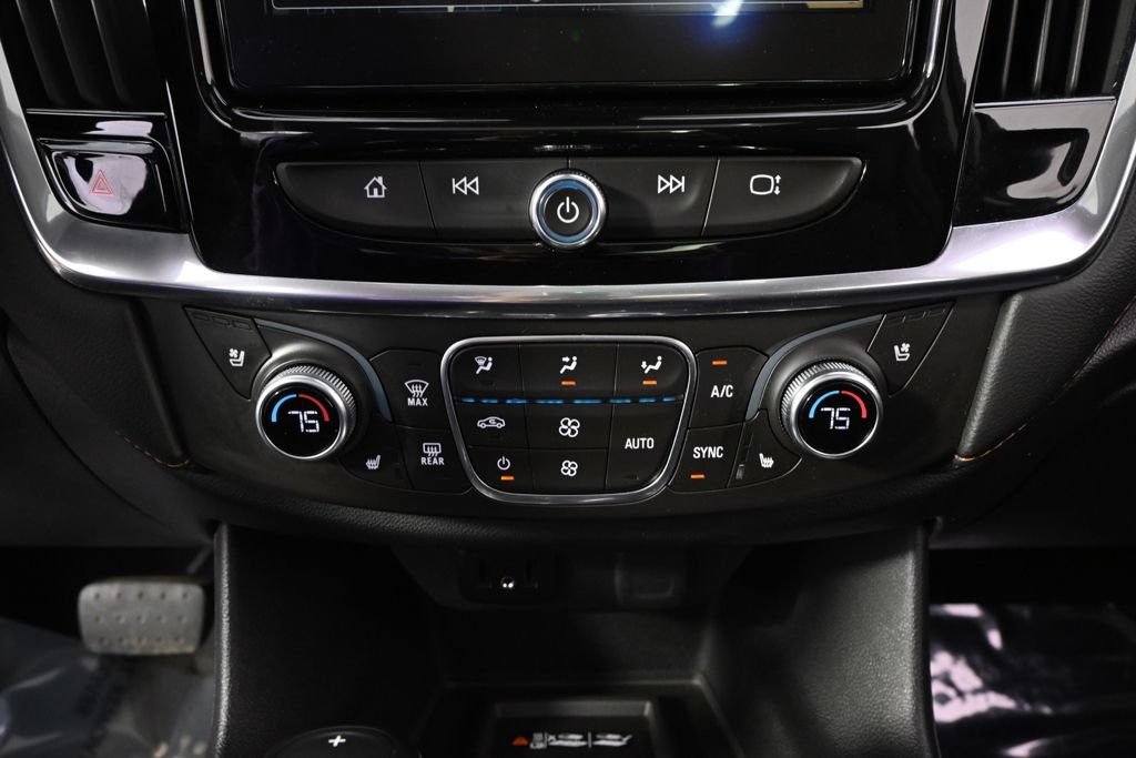 Used 2018 Chevrolet Traverse Premier w/ Redline Edition AWD/4WD image 32