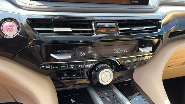 Used 2025 Acura MDX SH-AWD w/ Technology Package image 17