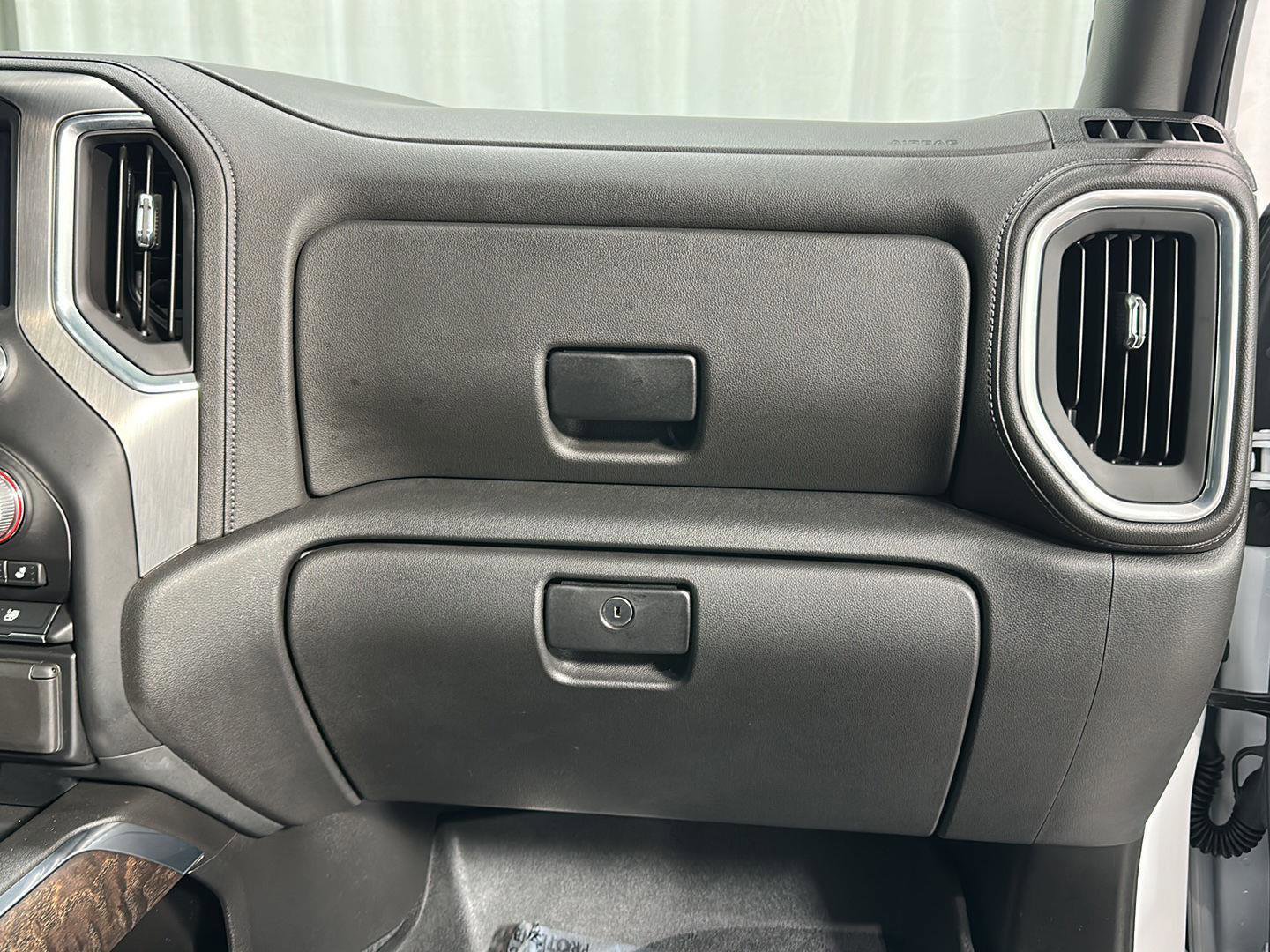 Used 2022 GMC Sierra 3500 Denali w/ Denali Ultimate Package image 7