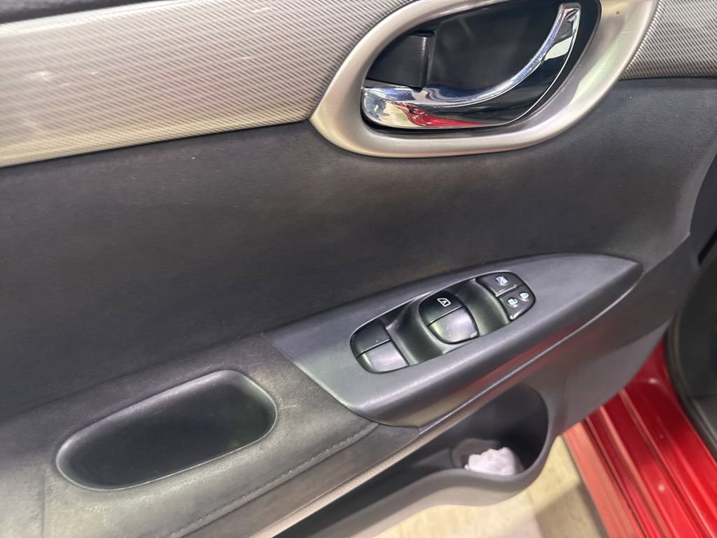 Used 2013 Nissan Sentra SR w/ Driver Pkg FWD image 23