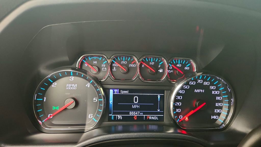 Used 2018 Chevrolet Silverado 1500 LT w/ Texas Edition RWD image 18