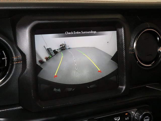 Used 2021 Jeep Wrangler Unlimited Sahara image 20