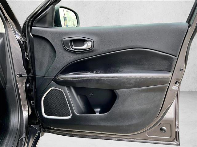 Used 2020 Jeep Compass Latitude FWD image 19