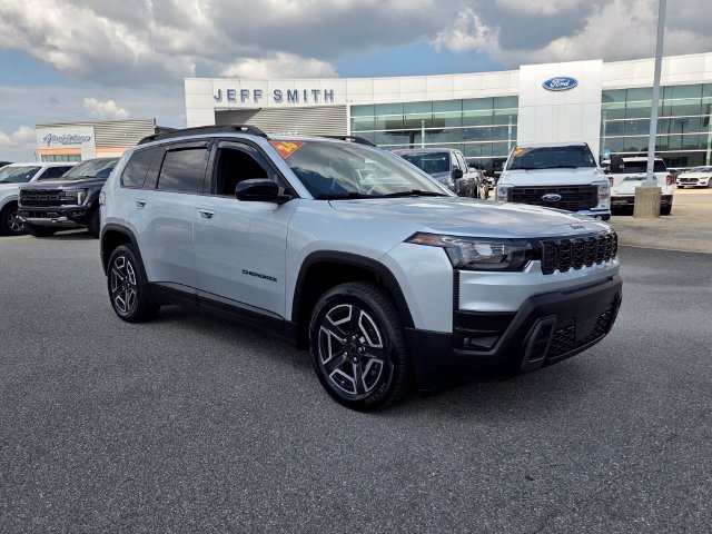 Used 2026 Jeep Cherokee Laredo