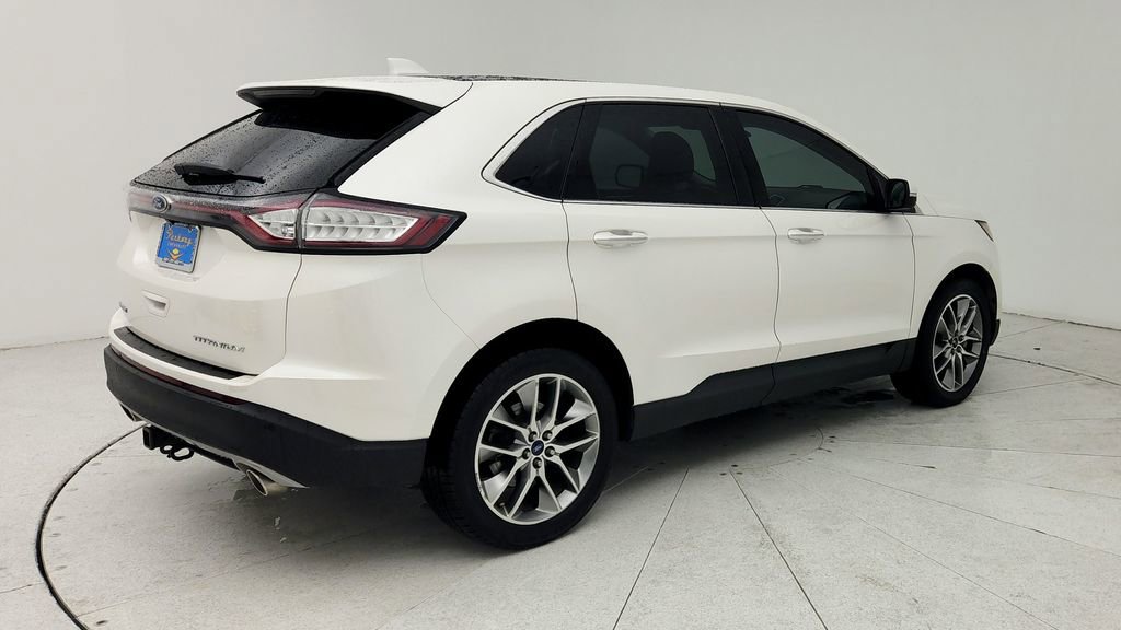 Used 2017 Ford Edge Titanium w/ Equipment Group 301A FWD image 8