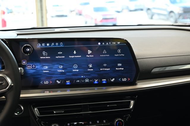 New 2027 Chevrolet Traverse LT w/ Sun and Wheel Package FWD image 16