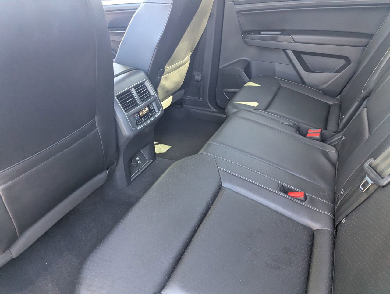 Used 2019 Volkswagen Atlas SE AWD/4WD image 17