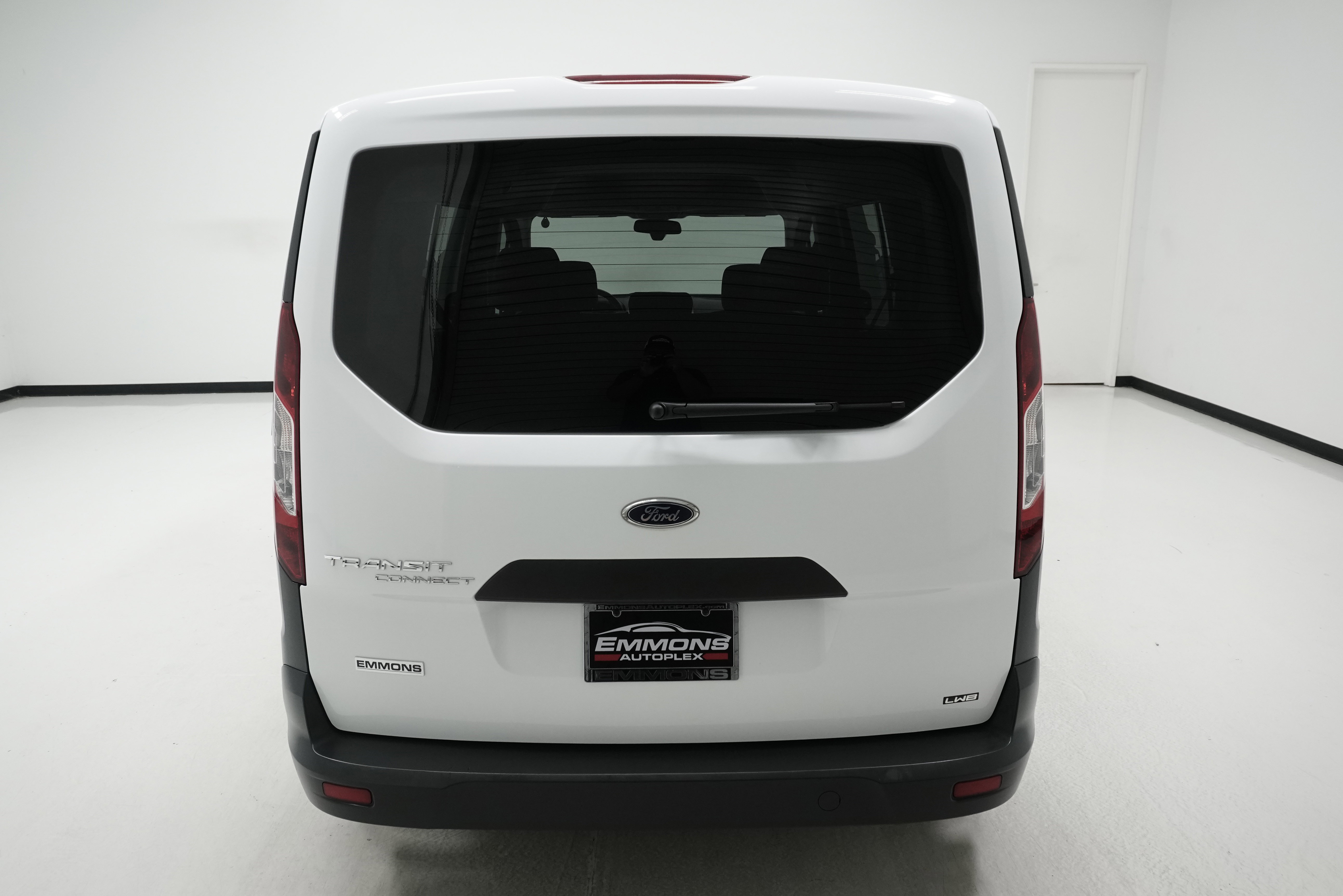 Used 2016 Ford Transit Connect XL image 5