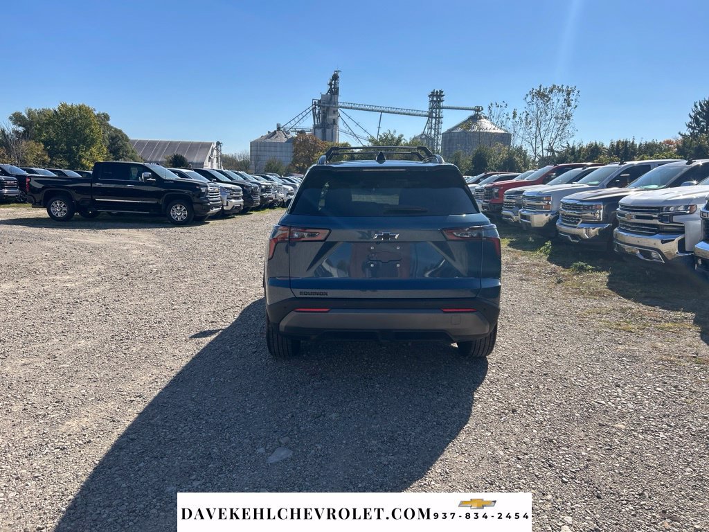 Used 2025 Chevrolet Equinox LT w/ Convenience Package II FWD image 4