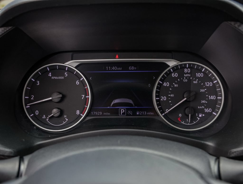 Used 2025 Nissan Sentra SV FWD image 25