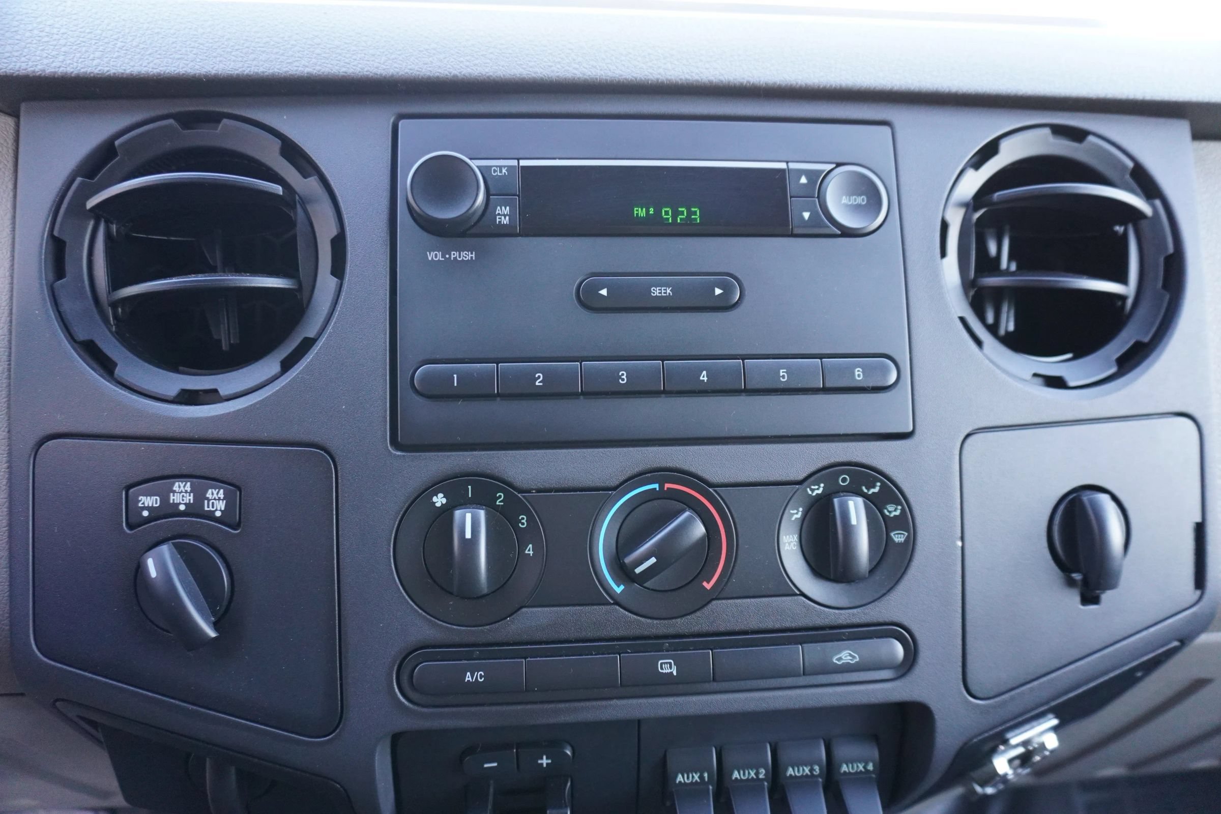 Used 2010 Ford F350 XL AWD/4WD image 16