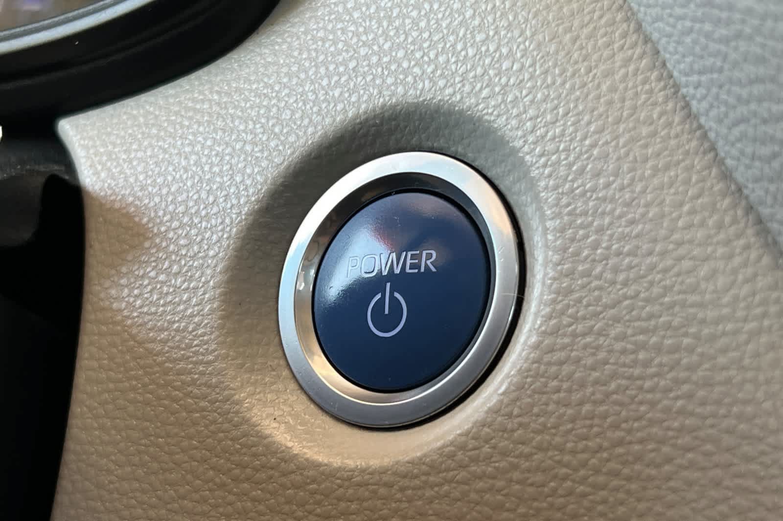 Used 2021 Toyota Corolla LE FWD image 22