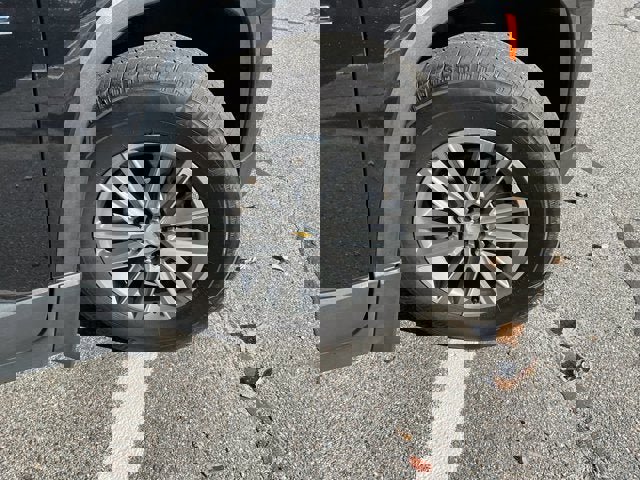 Used 2022 Chevrolet Traverse LT image 39