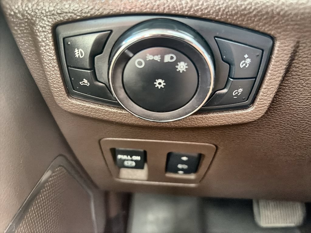 Used 2019 Ford F150 King Ranch w/ Equipment Group 601A Luxury AWD/4WD image 18