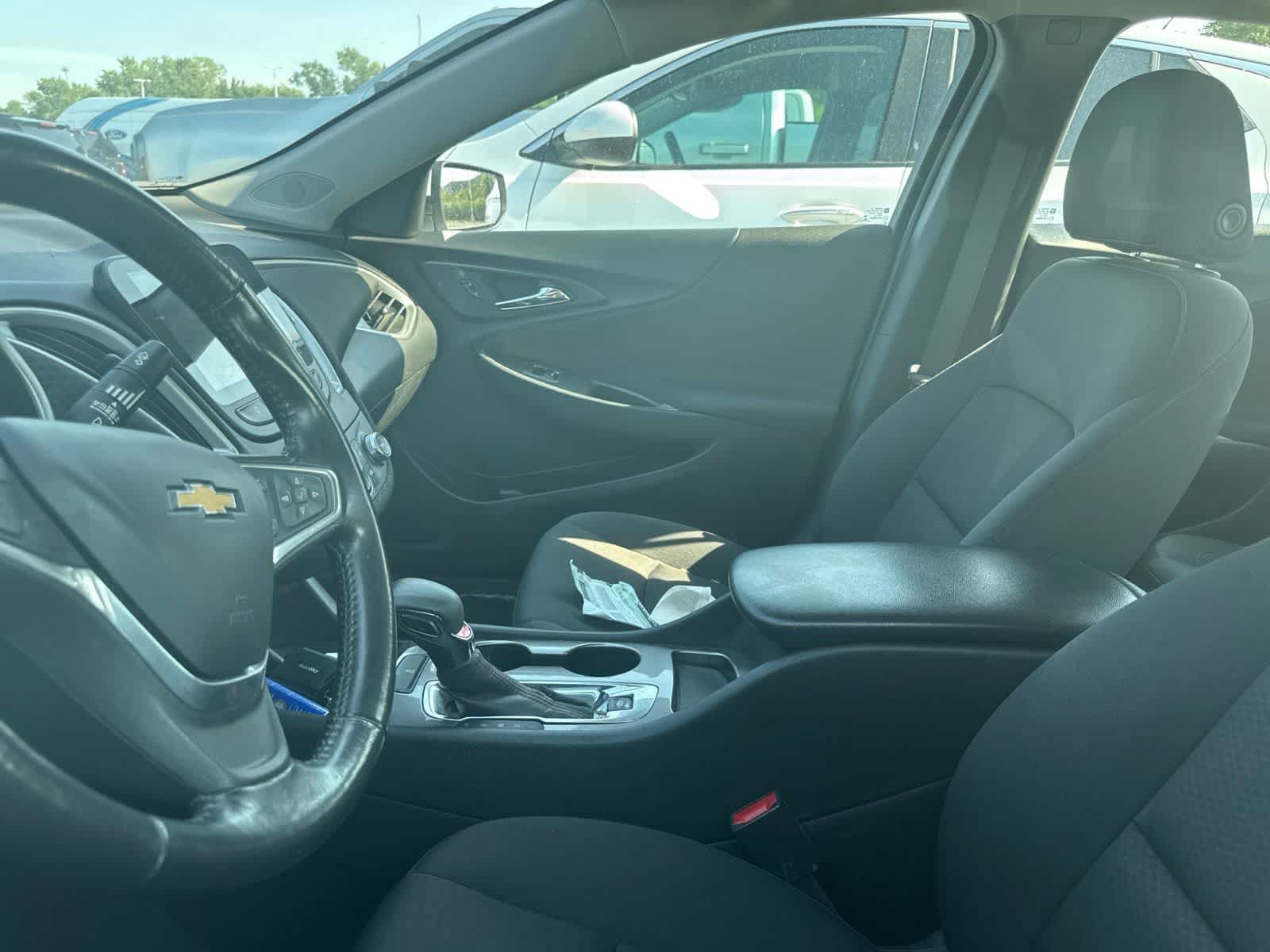 Used 2022 Chevrolet Malibu RS FWD image 31