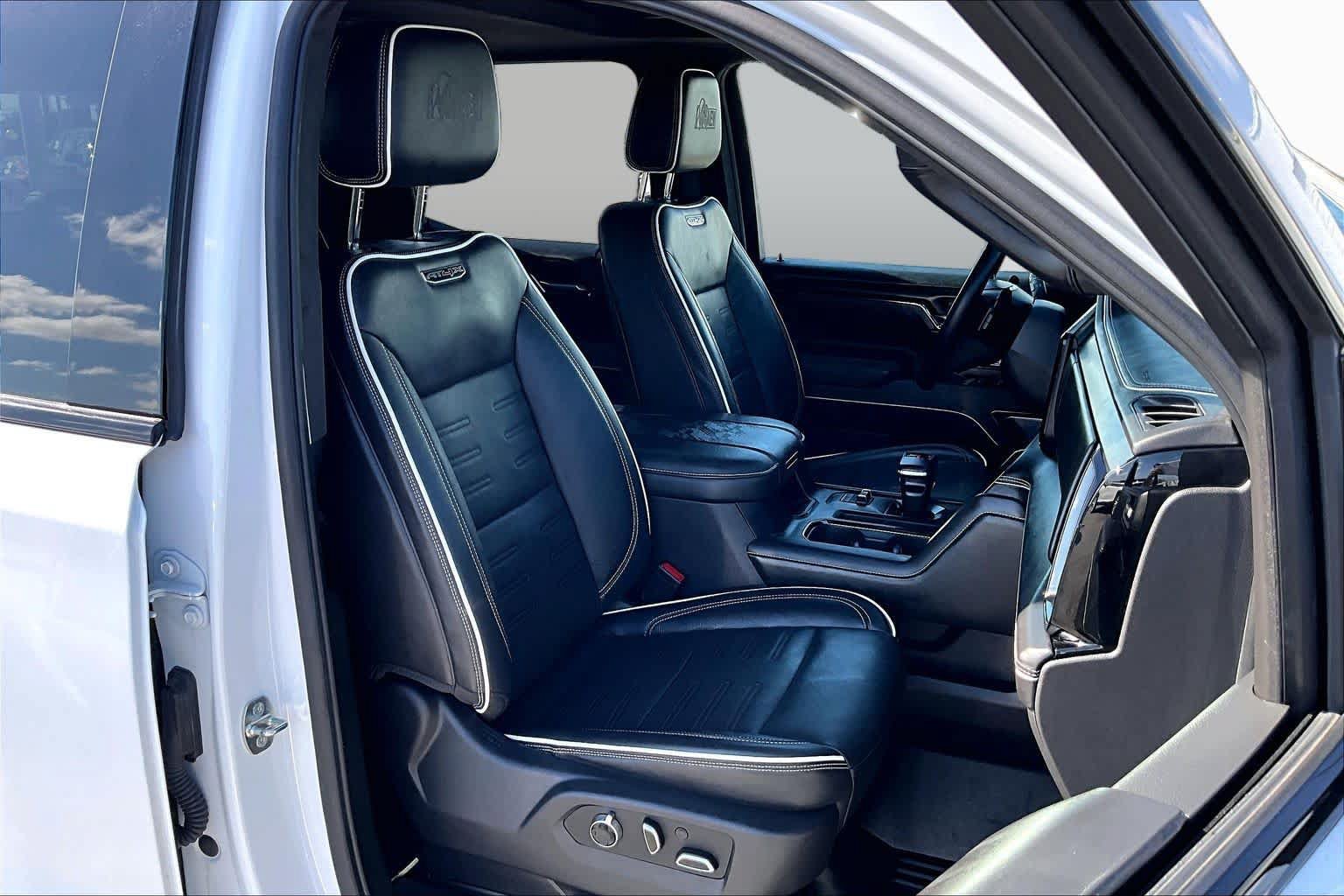 Certified 2024 GMC Sierra 1500 AT4X w/ AT4X AEV Edition AWD/4WD image 16