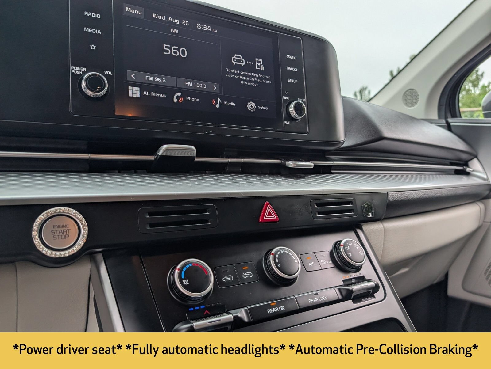 Used 2023 Kia Carnival LX FWD image 5