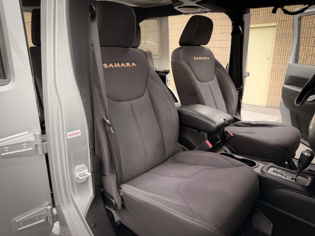 Used 2013 Jeep Wrangler Unlimited Sahara w/ Connectivity Group image 21