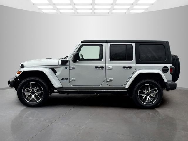 Used 2024 Jeep Wrangler Unlimited w/ Convenience Group image 4