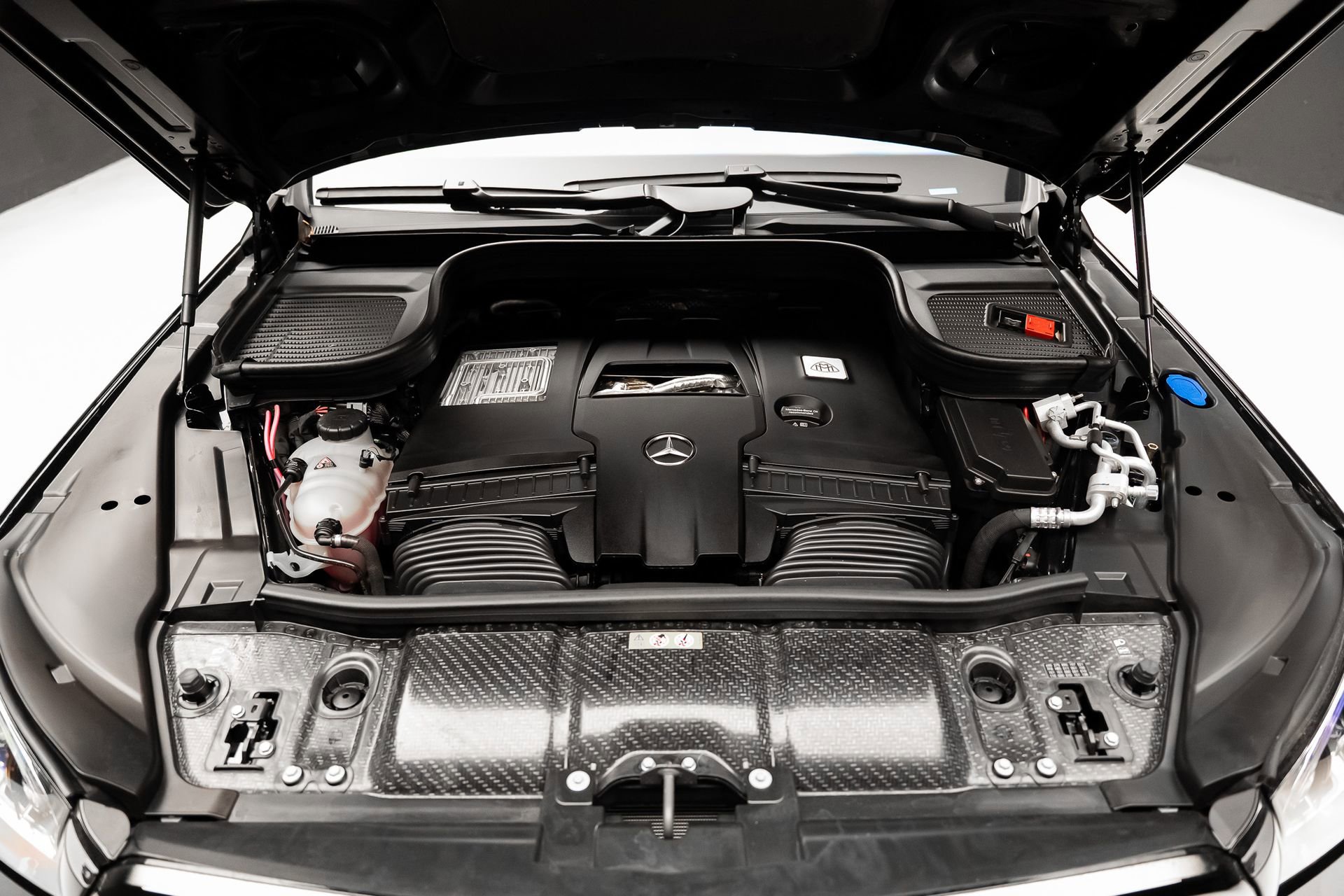 Used 2025 Mercedes-Benz Maybach GLS 600 4MATIC image 82