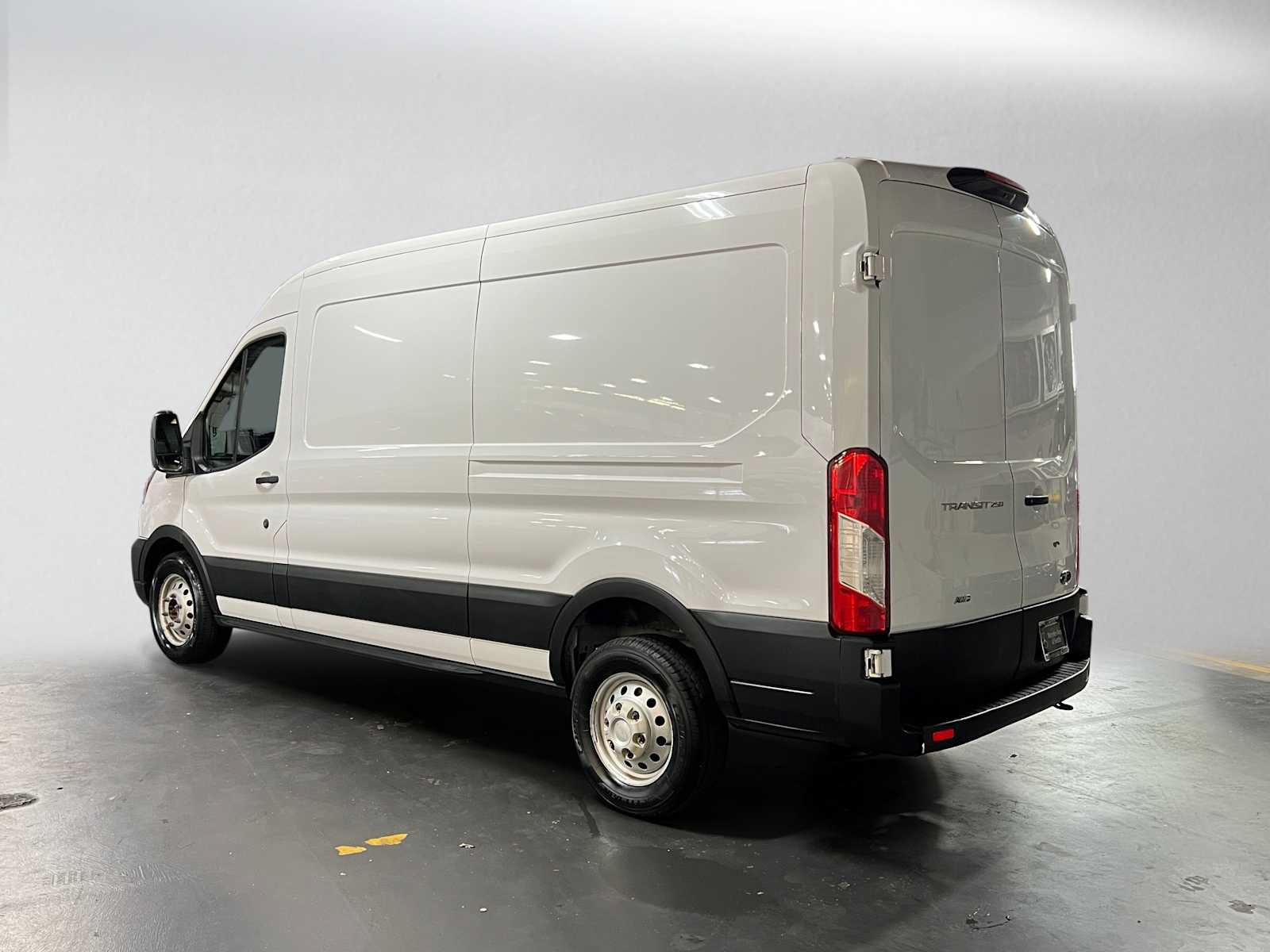Used 2023 Ford Transit 250 Medium Roof AWD w/ Load Area Protection Package image 5