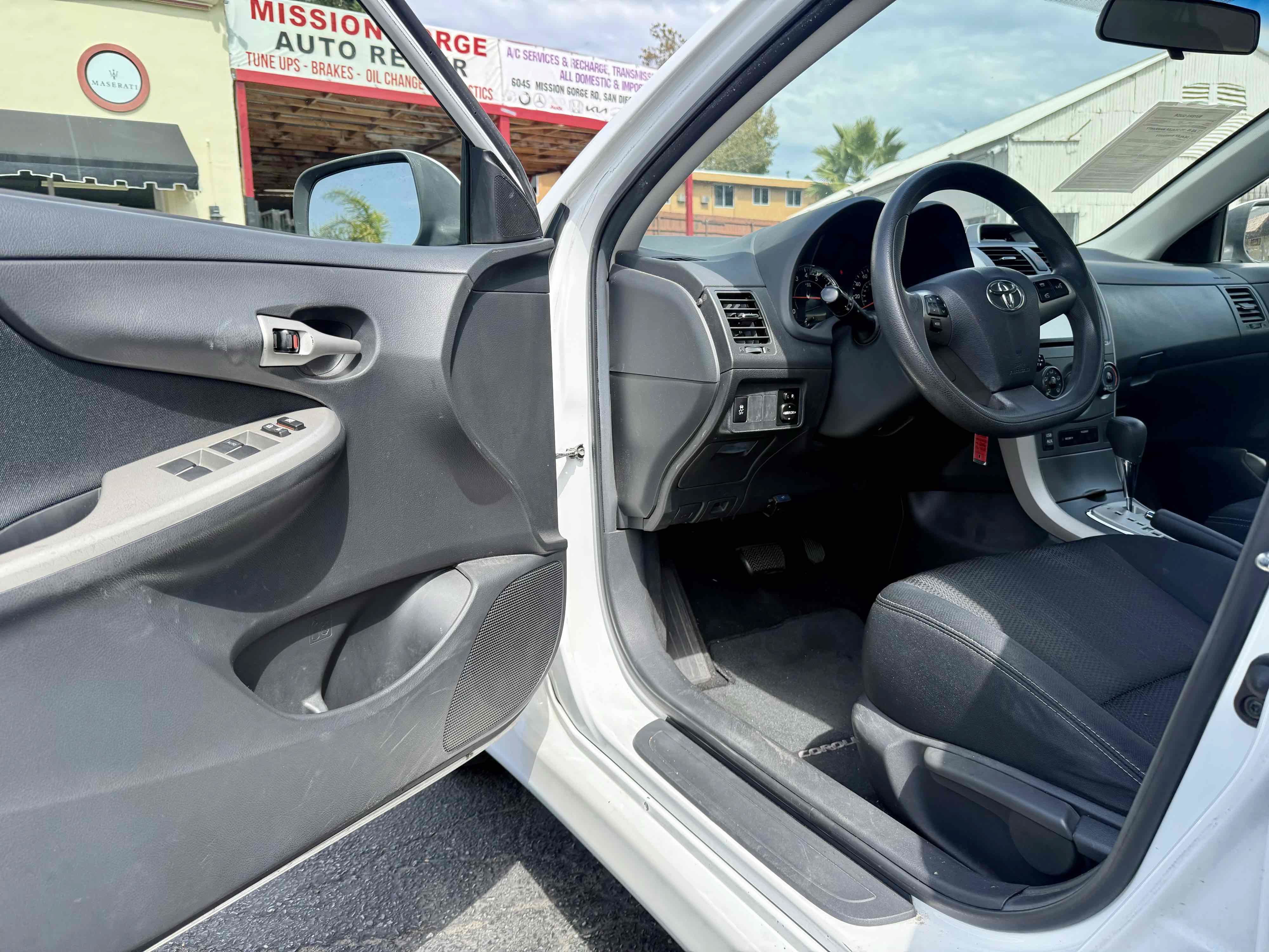 Used 2012 Toyota Corolla S FWD image 12