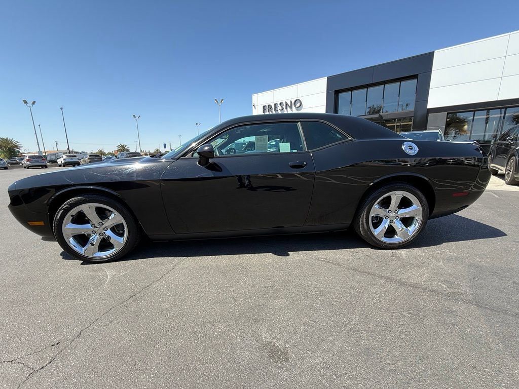 Used 2013 Dodge Challenger SXT Plus RWD image 7