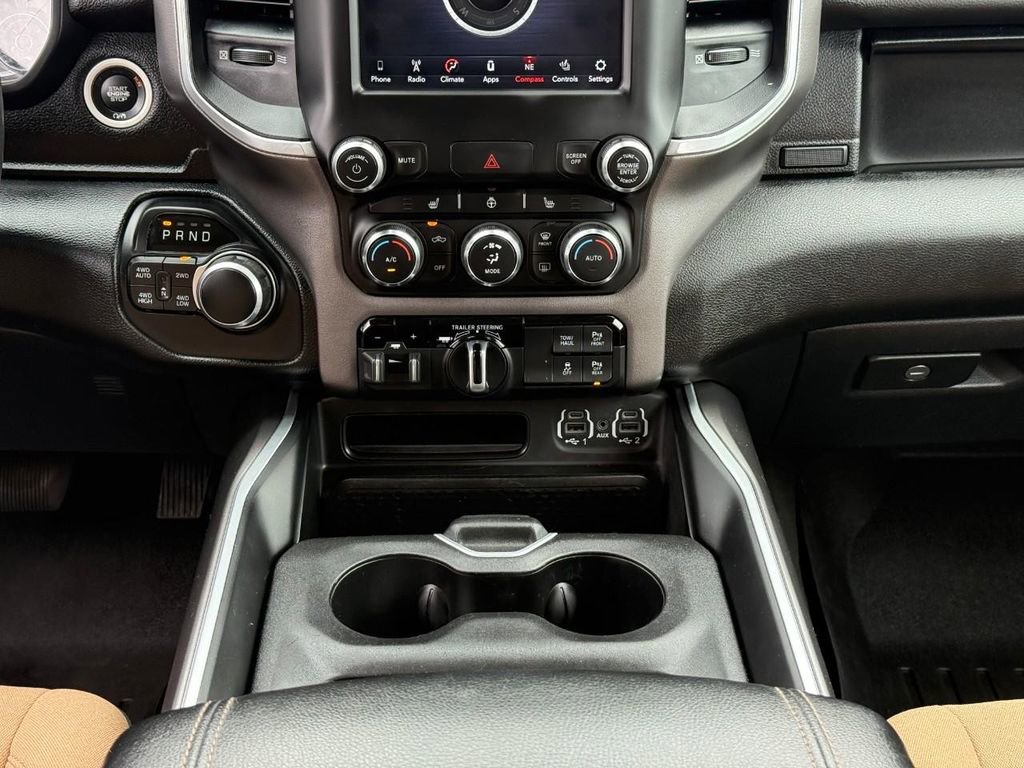 Used 2021 RAM 1500 Big Horn AWD/4WD image 14